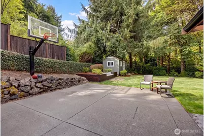 16728 SE 12th St, Bellevue, WA 98008 - Photo 17