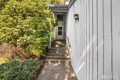11532 SE 173rd Street #53, Renton, WA 98055 - Photo 3