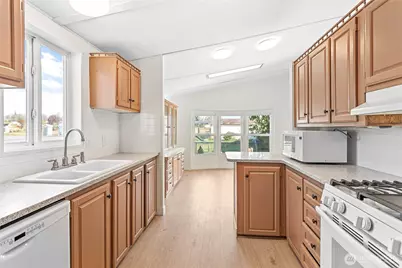 1705 N 32nd Place, Mount Vernon, WA 98273 - Photo 13