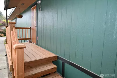 1438 NE Steele Creek Drive #102, Bremerton, WA 98311 - Photo 7