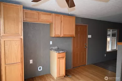 1438 NE Steele Creek Drive #102, Bremerton, WA 98311 - Photo 11