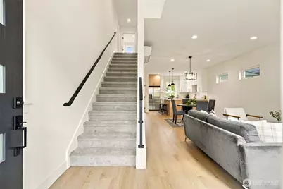 5513 Fleming Street #B, Everett, WA 98203 - Photo 3