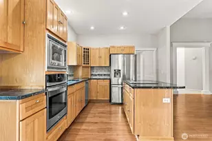 4204 Campus Green Dr NE, Olympia, WA 98516 - Photo 7