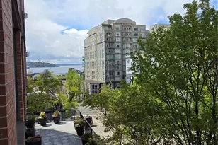 2721 1st Ave, Seattle, WA 98121 - Photo 9