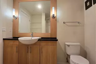 2721 1st Ave, Seattle, WA 98121 - Photo 21