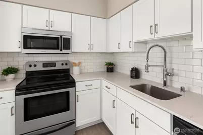 11415 Slater Avenue NE #306, Kirkland, WA 98033 - Photo 13