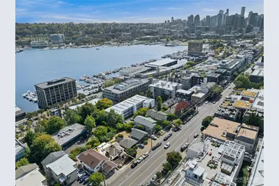 1730 Dexter Avenue N, Seattle, WA 98109 - Photo 3
