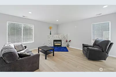 6242 71st Avenue Ct W, University Place, WA 98467 - Photo 7