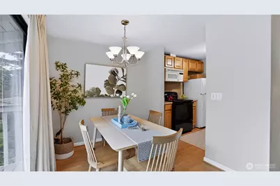 10403 NE 115th Place #L46, Kirkland, WA 98033 - Photo 7