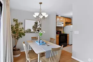 10403 NE 115th Pl, Kirkland, WA 98033 - Photo 7