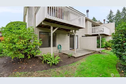10403 NE 115th Place #L46, Kirkland, WA 98033 - Photo 19