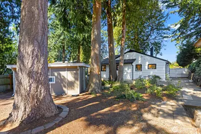 825 NW 180th Street, Shoreline, WA 98177 - Photo 25