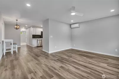 14322 Admiralty Way #31, Lynnwood, WA 98087 - Photo 5
