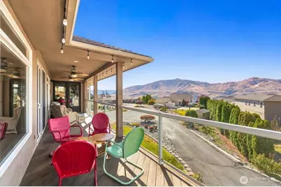 305 Orchard View Drive, Chelan, WA 98816 - Photo 5