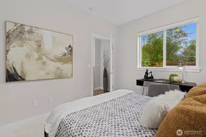 221 1st Place NE, Issaquah, WA 98027 - Photo 13