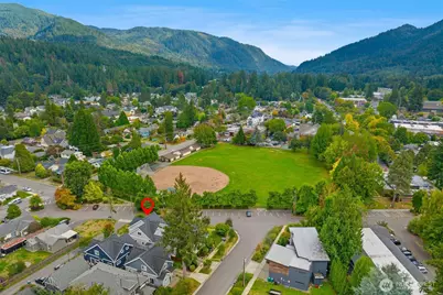 221 1st Place NE, Issaquah, WA 98027 - Photo 23