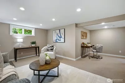 8800 Ravenna Avenue NE, Seattle, WA 98115 - Photo 15