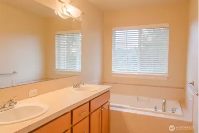 24036 39th Lane SE, Bothell, WA 98021 - Photo 25
