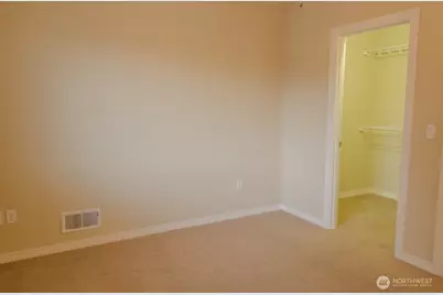 24036 39th Lane SE, Bothell, WA 98021 - Photo 23