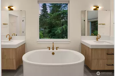 8409 NE 137th Street, Kirkland, WA 98034 - Photo 23