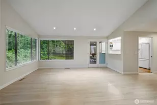 1805 Village Green Dr, Mill Creek, WA 98012 - Photo 11