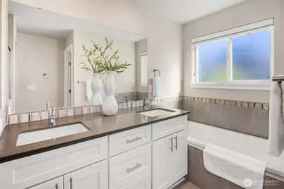 19225 Damson Road #D4, Lynnwood, WA 98036 - Photo 15