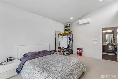 2377 Harbor Avenue SW, Seattle, WA 98126 - Photo 23