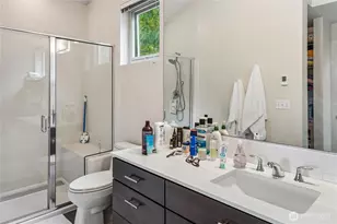2377 Harbor Ave SW, Seattle, WA 98126 - Photo 25