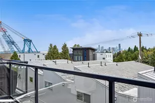 2377 Harbor Ave SW, Seattle, WA 98126 - Photo 21