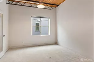 2377 Harbor Ave SW, Seattle, WA 98126 - Photo 9
