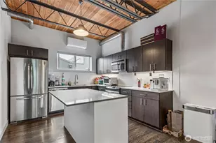 2377 Harbor Ave SW, Seattle, WA 98126 - Photo 17