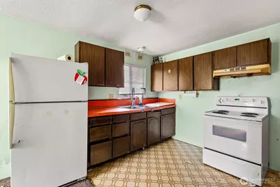 1222 Crescent, Raymond, WA 98577 - Photo 7
