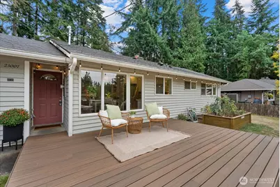 23007 63rd Avenue W, Mountlake Terrace, WA 98043 - Photo 3