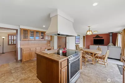 4440 Paradise Avenue W, University Place, WA 98466 - Photo 11
