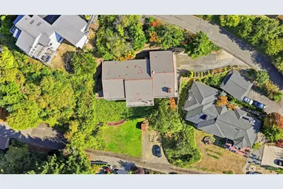 4440 Paradise Avenue W, University Place, WA 98466 - Photo 37