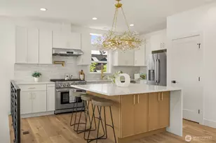 9251 Palatine Ave N, Seattle, WA 98103 - Photo 9