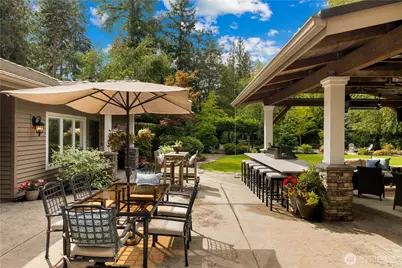24733 SE Windsor Boulevard, Sammamish, WA 98074 - Photo 3