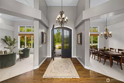 24733 SE Windsor Boulevard, Sammamish, WA 98074 - Photo 13