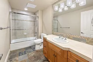 2618 100th Ave NE, Bellevue, WA 98004 - Photo 23