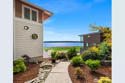2106 Breezy Point Road, Camano Island, WA 98282 - Photo 9