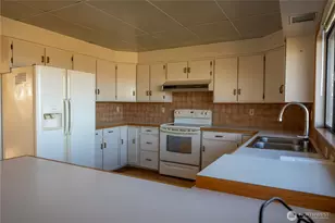 1713 E 4th, Port Angeles, WA 98362 - Photo 3