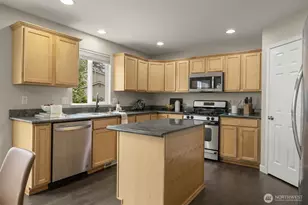 18631 10th Ave SE, Bothell, WA 98012 - Photo 11