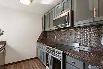 2021 N Laventure Road #201, Mount Vernon, WA 98273 - Photo 9