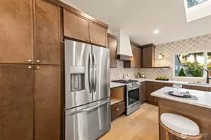 7707 6th Ave NW, Seattle, WA 98117 - Photo 7