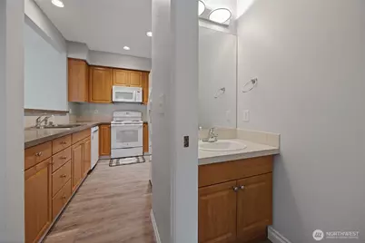 13000 Admiralty Way #J101, Everett, WA 98204 - Photo 11