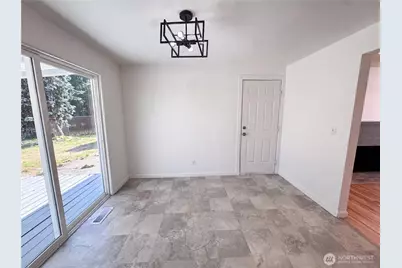 712 141st Street E, Tacoma, WA 98445 - Photo 9