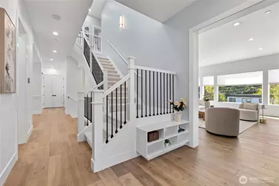 328 Slater Street S, Kirkland, WA 98033 - Photo 5