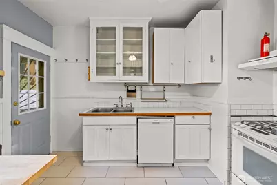 1923 15th Avenue S, Seattle, WA 98144 - Photo 15