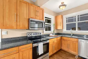 7741 1st Ave NE, Seattle, WA 98115 - Photo 11