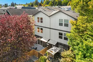 3627 Gilman Ave W, Seattle, WA 98199 - Photo 3